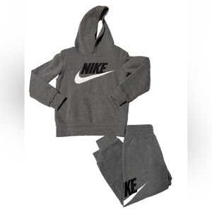 Nike Boy 2 Piece Hooded Pant & Pullover  Set Size 4T Gray Black & White